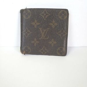 Vintage Louis Vuitton Men's Authentic LV Brown Bi-Fold Monogram Leather Wallet